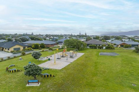 Photo of property in 4 Barbaras Way, Waikanae Beach, Waikanae, 5036