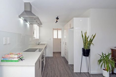 Photo of property in 1 Elliot Street, Andersons Bay, Dunedin, 9013
