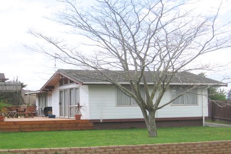 Photo of property in 14 Petrie Street, Pomare, Rotorua, 3015