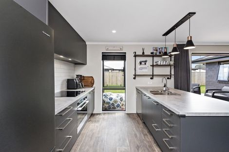 Photo of property in 74 Stationmasters Way, Prebbleton, 7604