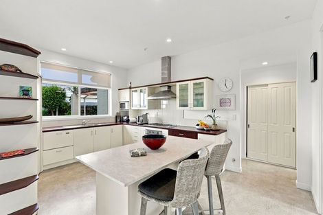 Photo of property in 33 Lax Crescent, Leigh, 0985