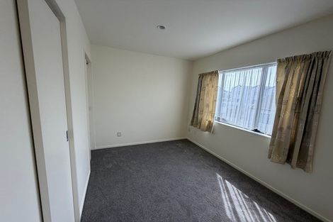 Photo of property in Lynn Park Terrace, 10/12 Ambrico Place, New Lynn, Auckland, 0600