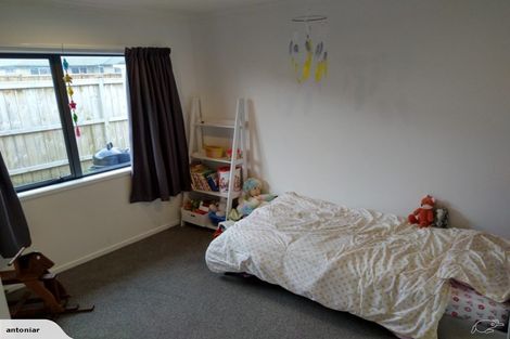 Photo of property in 4 Aporo Drive, Kumeu, 0810