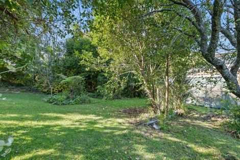 Photo of property in 30 Sylvan Crescent, Te Atatu South, Auckland, 0610