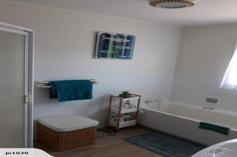 Photo of property in 182 Marsden Point Road, Ruakaka, 0116