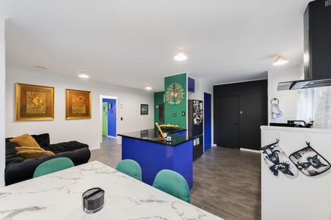 Photo of property in 16 Thornlow Street, Glendene, Auckland, 0602