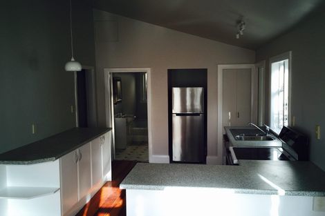 Photo of property in 221 Marine Parade, Seatoun, Wellington, 6022