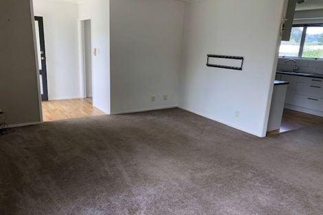 Photo of property in 12 Lipton Grove, Opaheke, Papakura, 2113