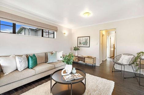 Photo of property in 5 Rangeview Place, Feilding, 4702