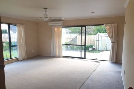 Photo of property in 58a Staveley Street, Avonhead, Christchurch, 8042