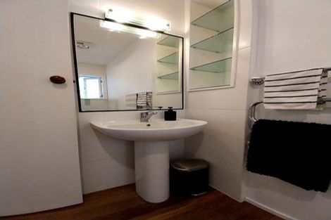 Photo of property in 55 Sylvan Valley Avenue, Titirangi, Auckland, 0604