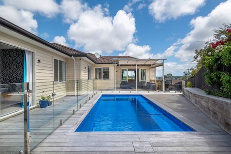 Photo of property in 76 Travis View Drive, Fairview Heights, Auckland, 0632
