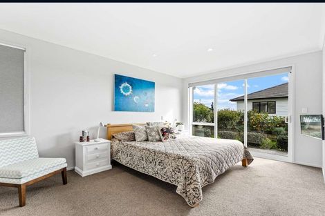 Photo of property in 16 Discovery Drive, Gulf Harbour, Whangaparaoa, 0930
