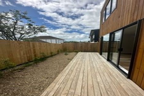 Photo of property in 9 Milenio Crescent, Windsor Park, 0632