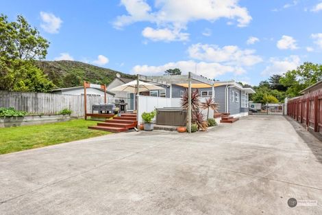 Photo of property in 79 Glen Road, Stokes Valley, Lower Hutt, 5019