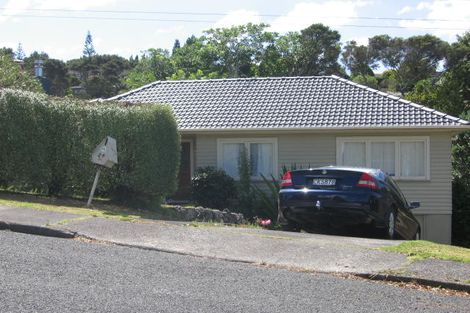 Photo of property in 24 Camelot Place, Glenfield, Auckland, 0629