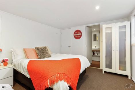 Photo of property in 26 Peter Terrace, Castor Bay, Auckland, 0620