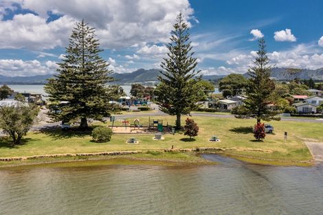 Photo of property in 15 Athenree Road, Athenree, Katikati, 3177