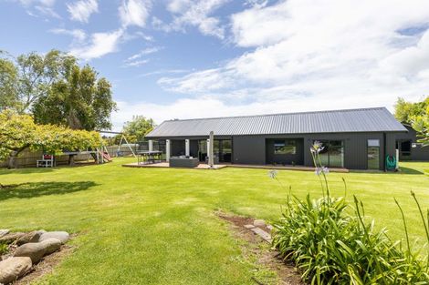 Photo of property in 244 Corbett Road, Paraite, New Plymouth, 4373