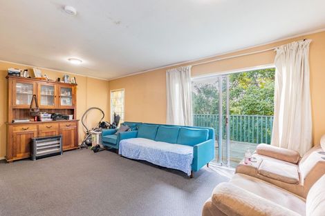 Photo of property in 11 Kilcar Place, Massey, Auckland, 0614