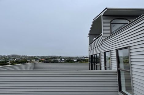 Photo of property in 463 Beach Road, Murrays Bay, Auckland, 0630