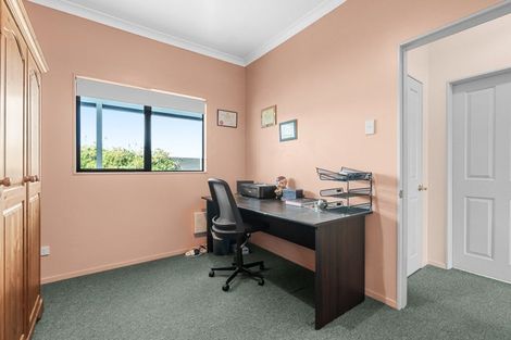 Photo of property in 4 Carrington Drive, Carterton, 5713