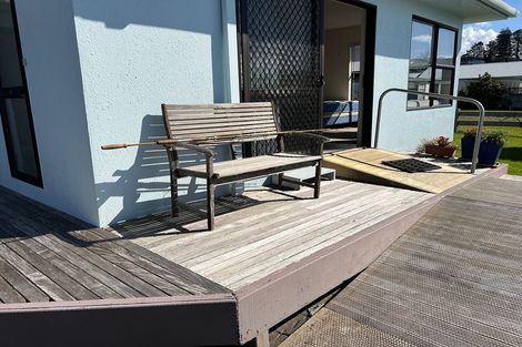 Photo of property in 116 Park Avenue, Whangamata, 3620