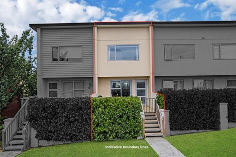 Photo of property in 11/11 Ray Small Drive, Papakura, 2110