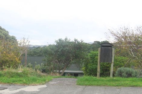 Photo of property in 13 Hibiscus Grove, Maungaraki, Lower Hutt, 5010