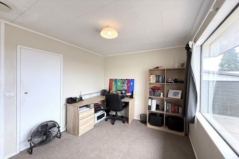 Photo of property in 18 Aratapu Street, Waitara, 4320