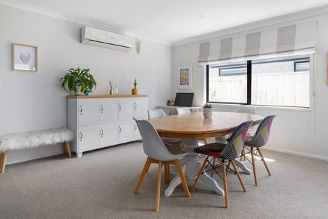 Photo of property in 59 Harding Drive, Papamoa Beach, Papamoa, 3118