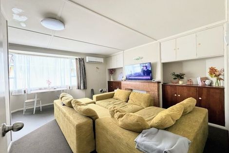 Photo of property in 2 Collie Road, Pukekohe, 2120