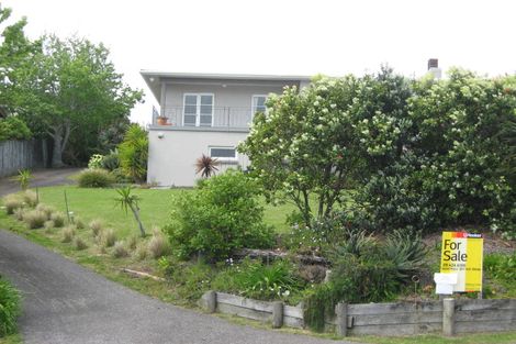 Photo of property in 957 Whangaparaoa Road, Manly, Whangaparaoa, 0930