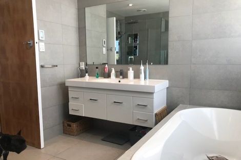 Photo of property in 30a Te Atatu Road, Te Atatu South, Auckland, 0610