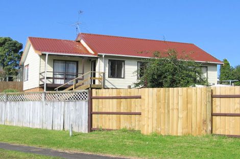 Photo of property in 3 Kepler Place, Clover Park, Auckland, 2019
