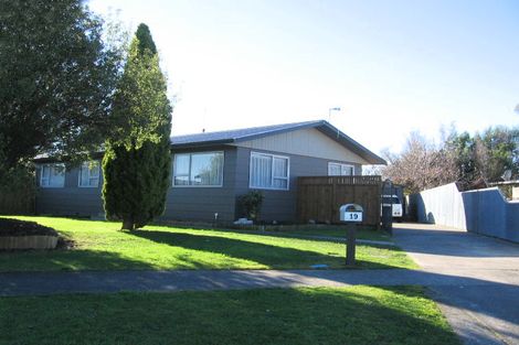 Photo of property in 19 Browning Place, Roslyn, Palmerston North, 4414