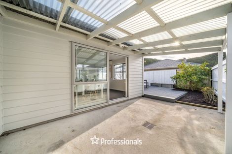 Photo of property in 84 Farmer Crescent, Taita, Lower Hutt, 5011