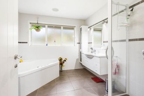 Photo of property in 3 Fairmile Drive, Kinmont Park, Mosgiel, 9024