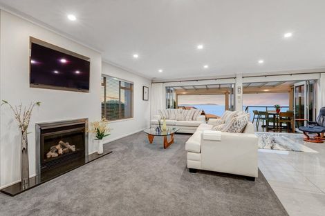 Photo of property in 192 Vipond Road, Stanmore Bay, Whangaparaoa, 0932