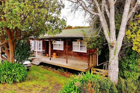 Photo of property in 21 Schnapper Rock Road, Greenhithe, Auckland, 0632