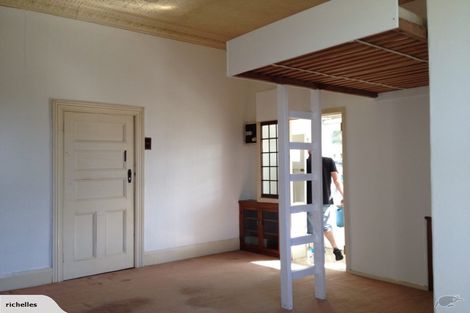 Photo of property in 18 Shoal Bay Road, Devonport, Auckland, 0624