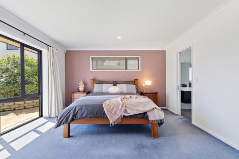 Photo of property in 8 Seclusion Lane, Parklands, Christchurch, 8083