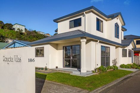 Photo of property in 1/186 Rongotai Road, Rongotai, Wellington, 6022