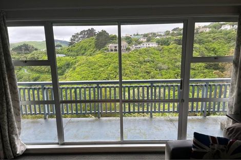 Photo of property in 34 Mark Avenue, Paparangi, Wellington, 6037
