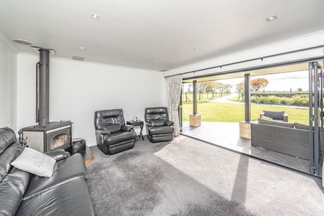 Photo of property in 298 No 2 Line, Okoia, Whanganui, 4572