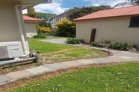 Photo of property in 31 Pahiatua Street, Hokowhitu, Palmerston North, 4410