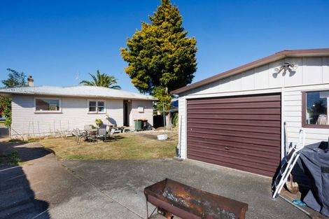 Photo of property in 17 Sefton Avenue, Highbury, Palmerston North, 4412