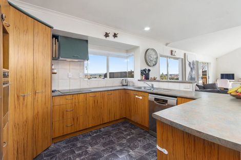 Photo of property in 17 Bella Villa Drive, Waiuku, 2123