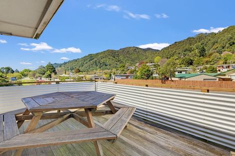 Photo of property in 51 Wairau Road, Picton, 7220