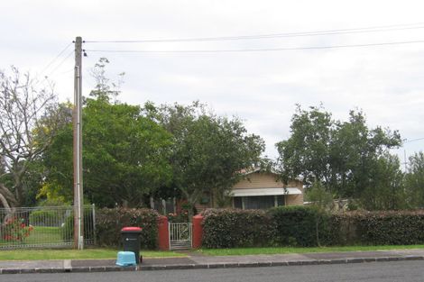 Photo of property in 30 Meadow Street, Mount Wellington, Auckland, 1062
